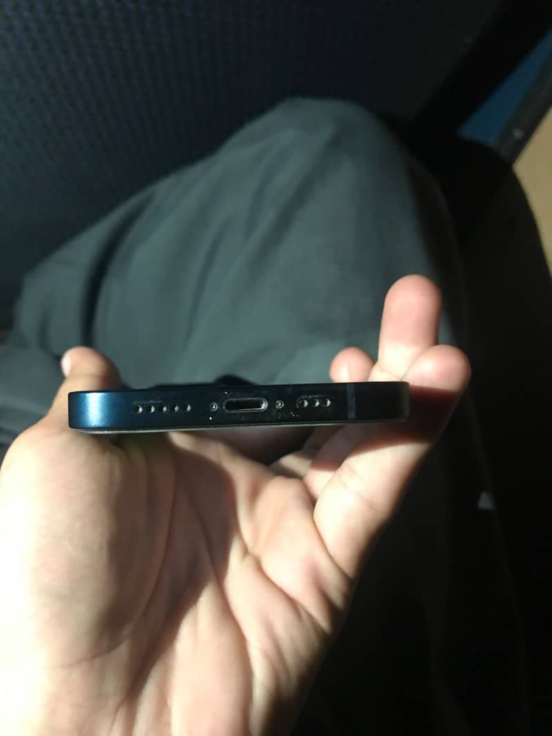 Apple iPhone 13 3