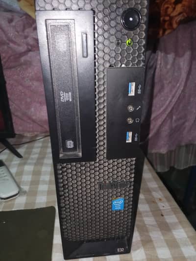 Think station E32 PC in Good condition