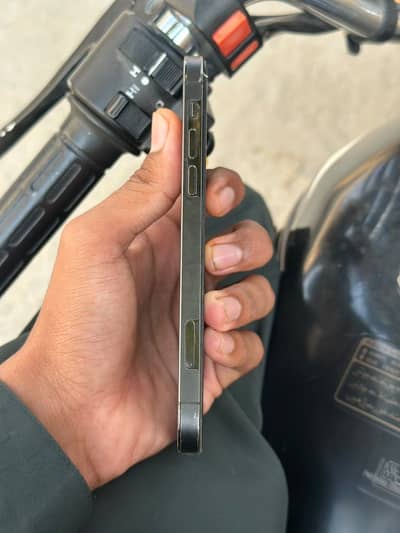 Apple iPhone 12 Pro