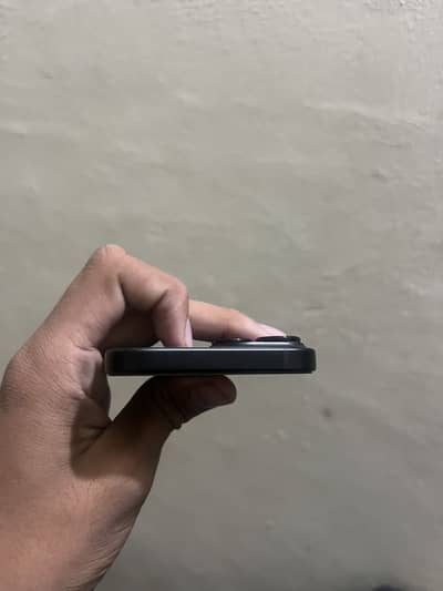 Apple iPhone 15