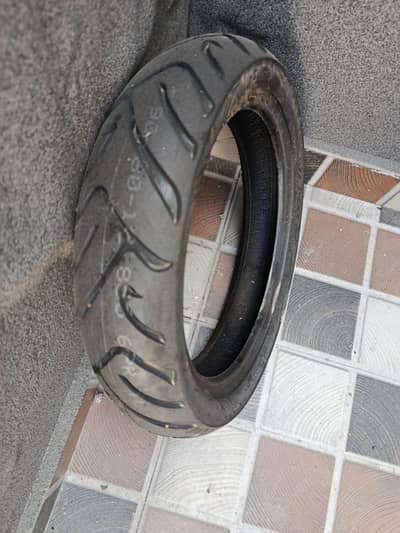Brand New 90/80-12 Tubeless Scooter Tyre – Original