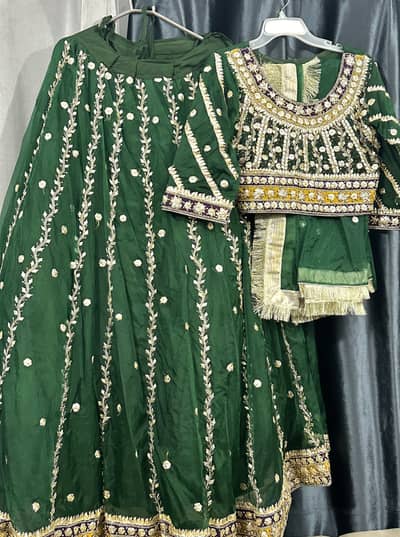 Mehndi lehnga