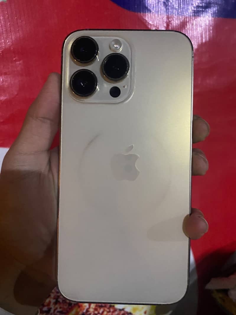 Apple iPhone 14 Pro Max 0