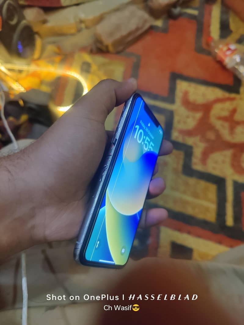 Apple iPhone X 3