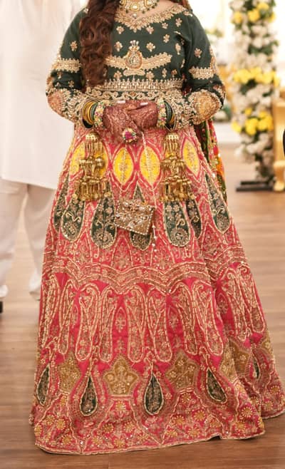 Heavy bridal embroidered Lehnga(3pc) Pink & Green