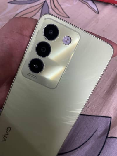Vivo Y 100
