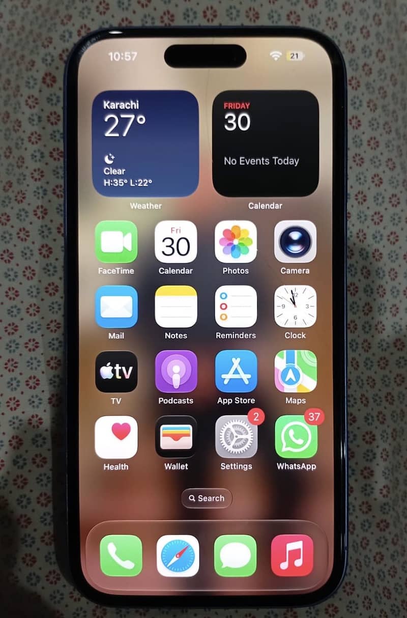 Apple iPhone 16 6
