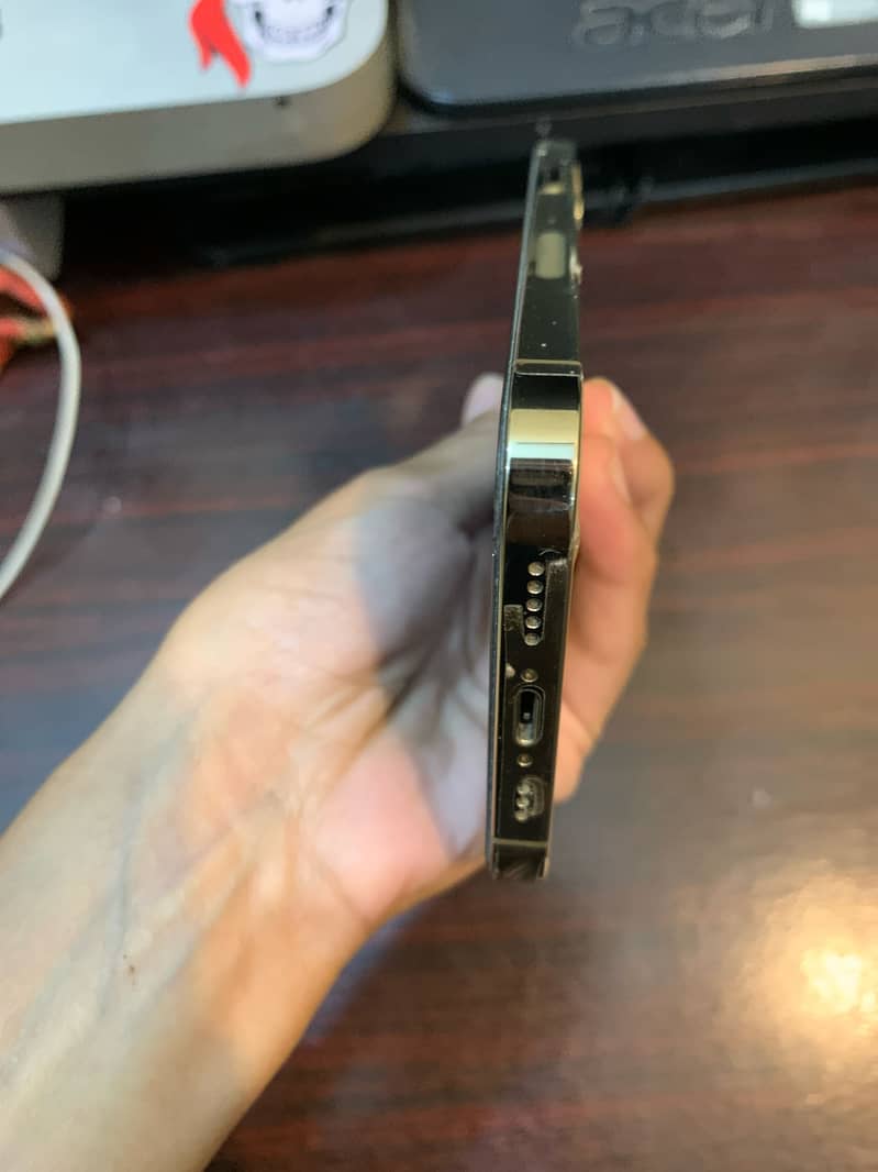 Apple iPhone 12 Pro 1