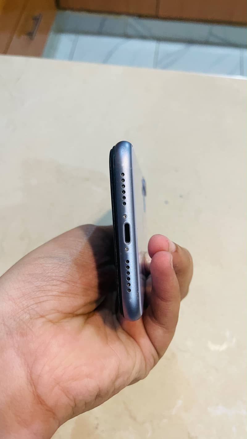 Apple iPhone 11 1