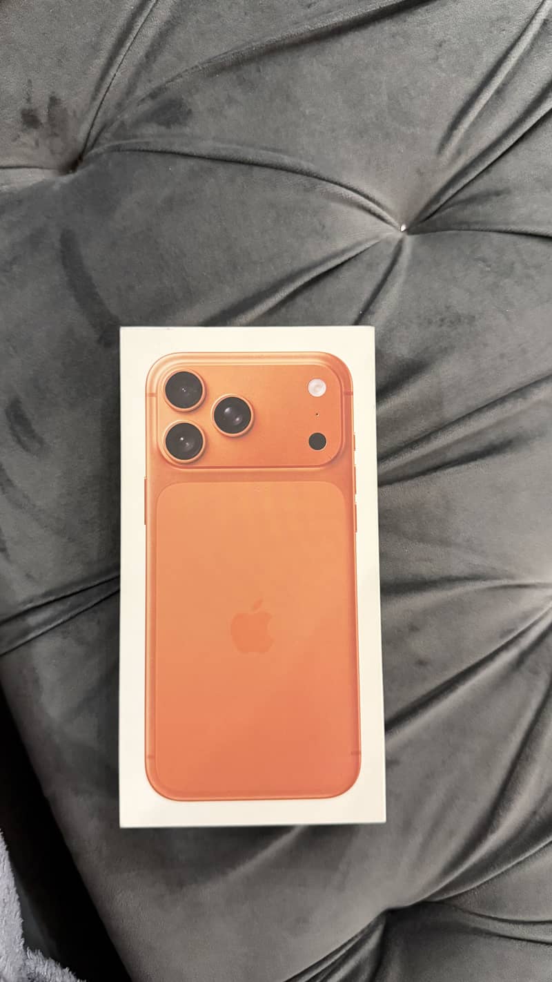 Apple iPhone 17 Pro Max 1