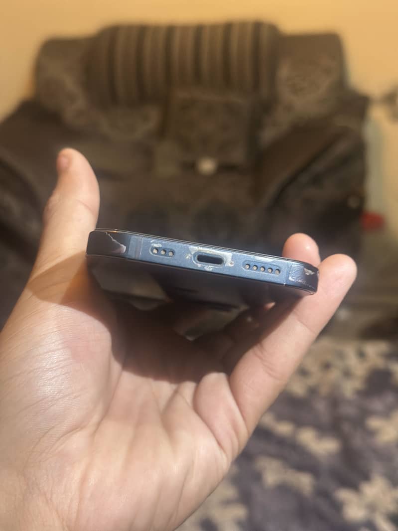 Apple iPhone 13 1