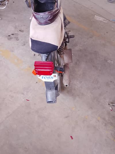 urgent CD old model  sell