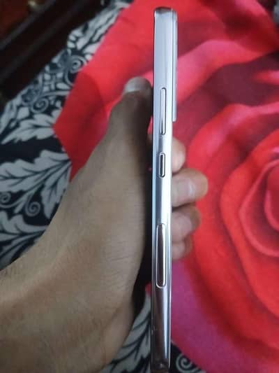 Samsung Mobile S22 Plus