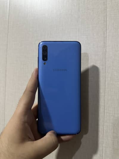 Samsung Mobile A70