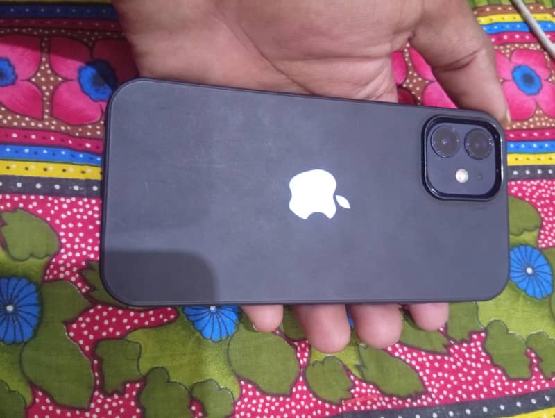 Apple iPhone 12 2