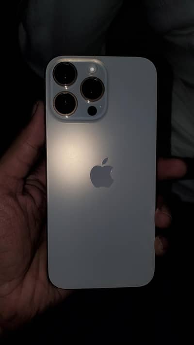 Apple iPhone 16 Pro Max