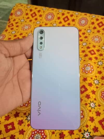 Vivo S1