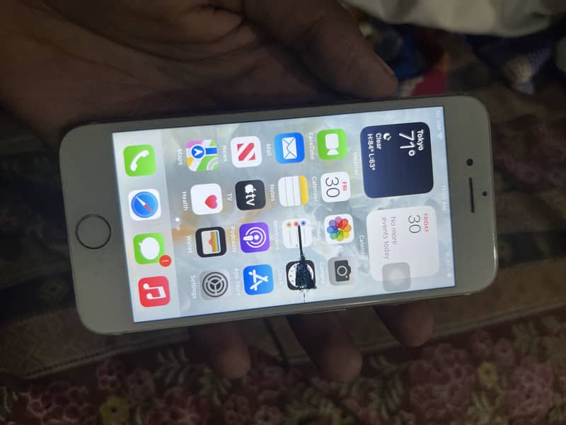 Apple iPhone 7 0