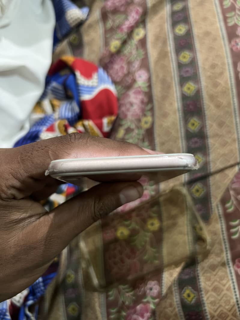 Apple iPhone 7 5