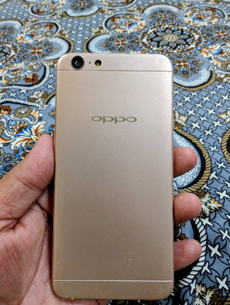 OPPO A57 1