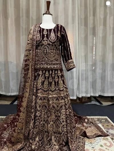 bridal lehenga with jewelry