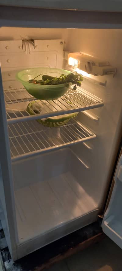 Small Fridge FOR SALE