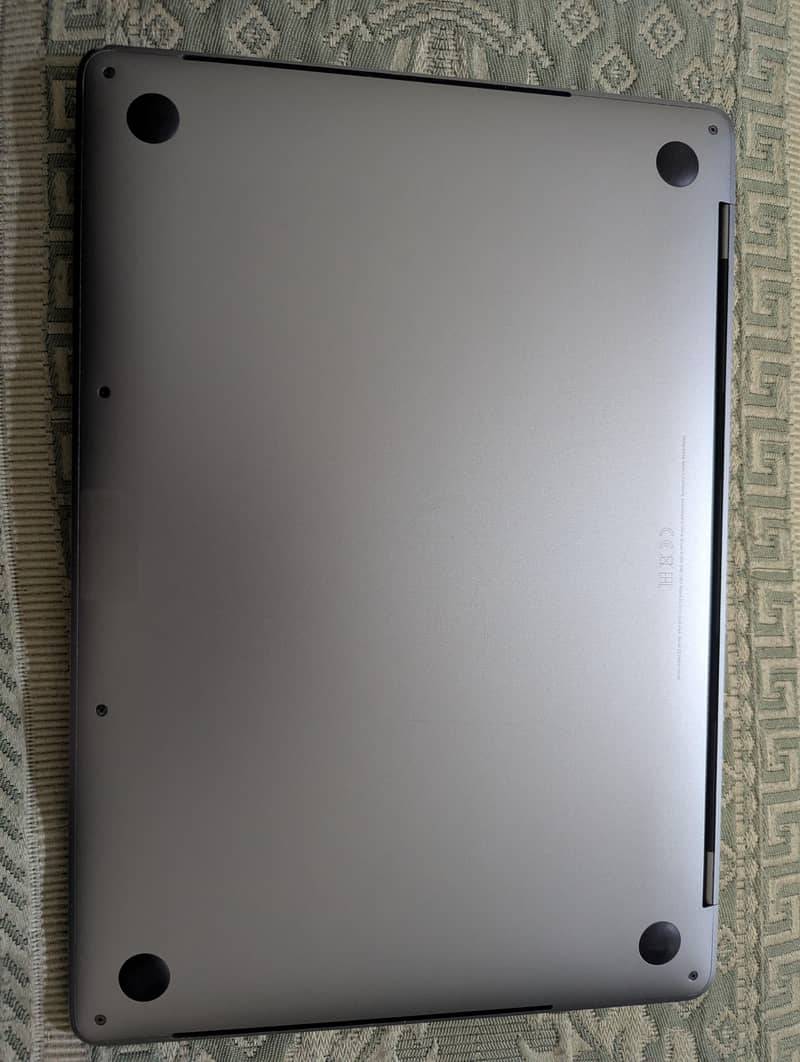 MacBook pro 2017 1