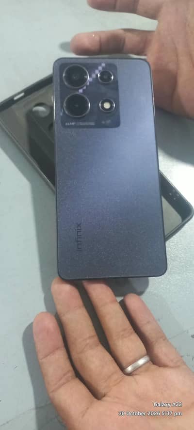 Infinix Note 30