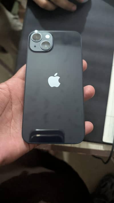 Apple iPhone 13