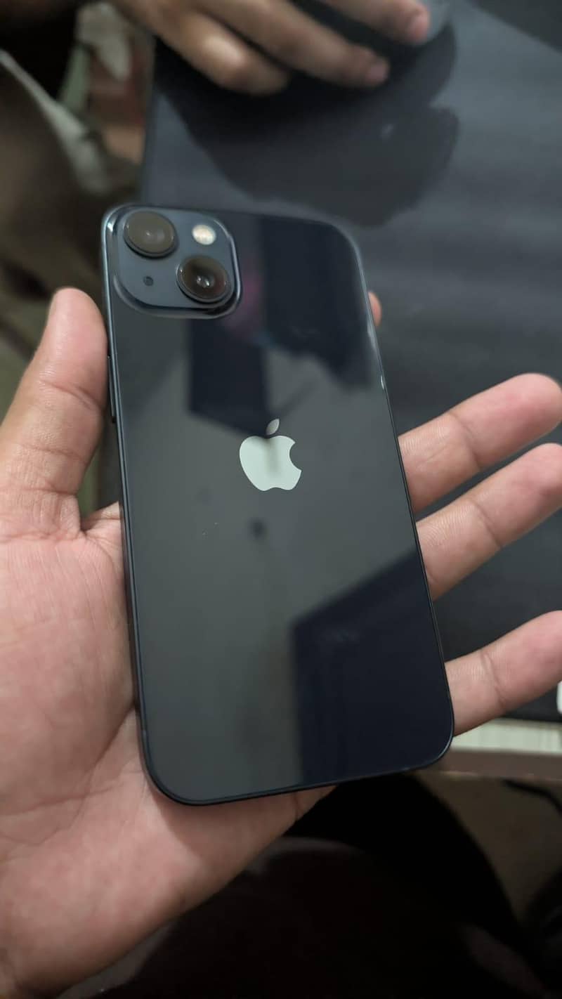 Apple iPhone 13 1