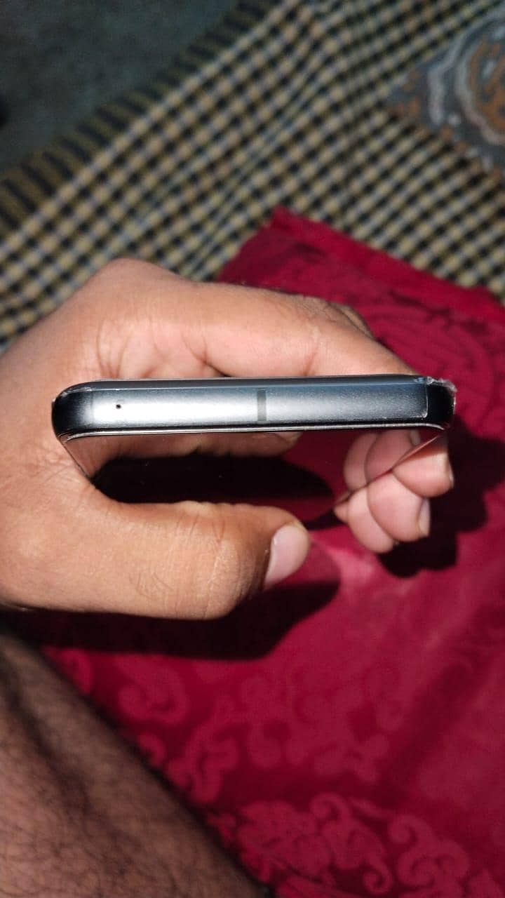 Google Pixel 8 1
