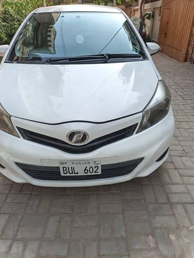 Toyota Vitz 2011