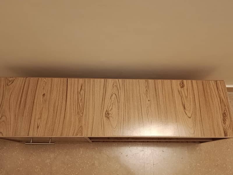 TV CONSOLE 1