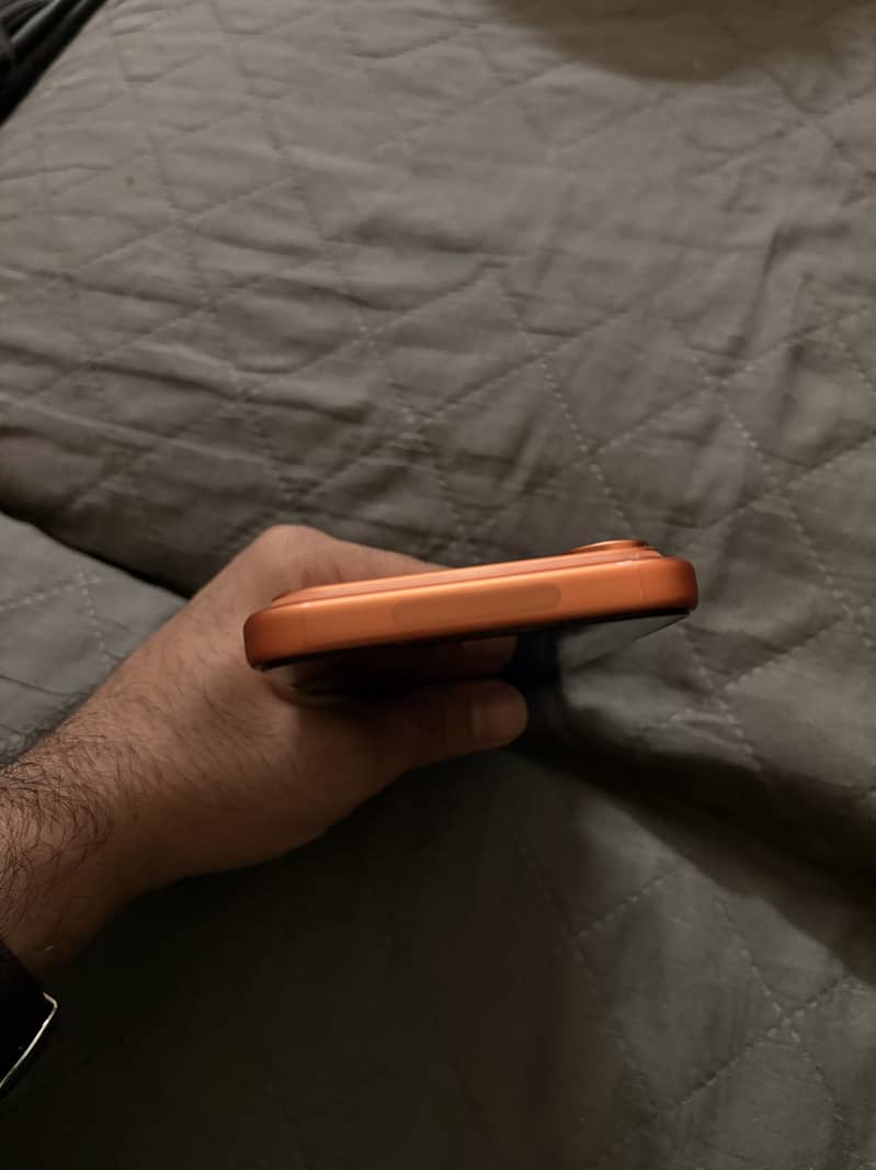 Apple iPhone 17 Pro Max 5
