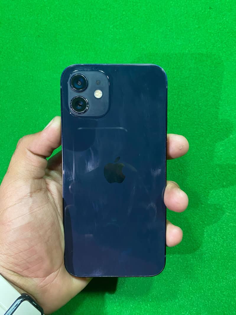 Apple iPhone 12 0