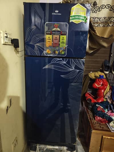 frige new ha gas khatum ho gai iski wo dalwani parhni