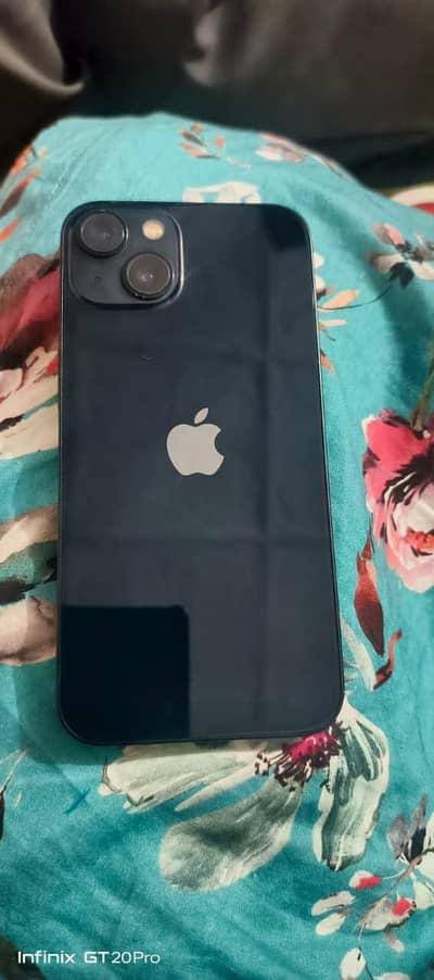 Apple iPhone 13