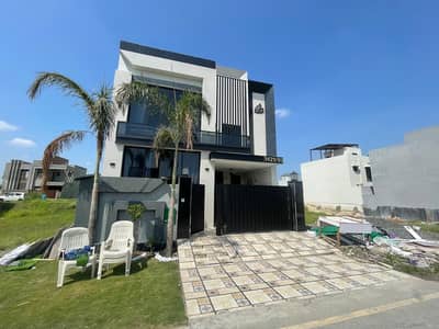FACING PARK BRAND NEW HOUSE 5 MARLA AVAILABLE FOR SALE IN BAHRIA ORCHARD LAHORE