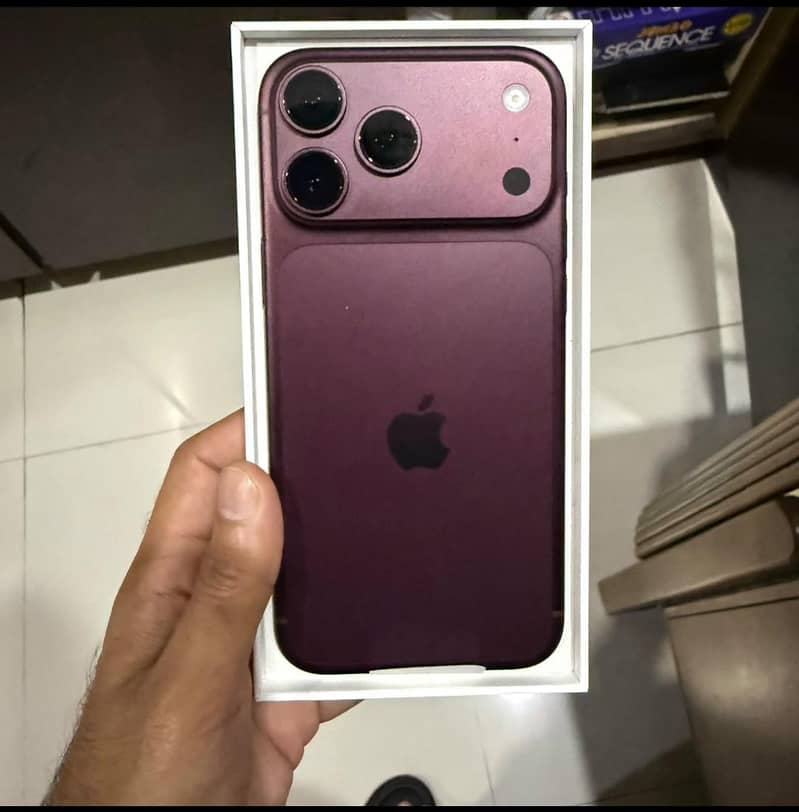 Apple iPhone 18 Pro Max 0