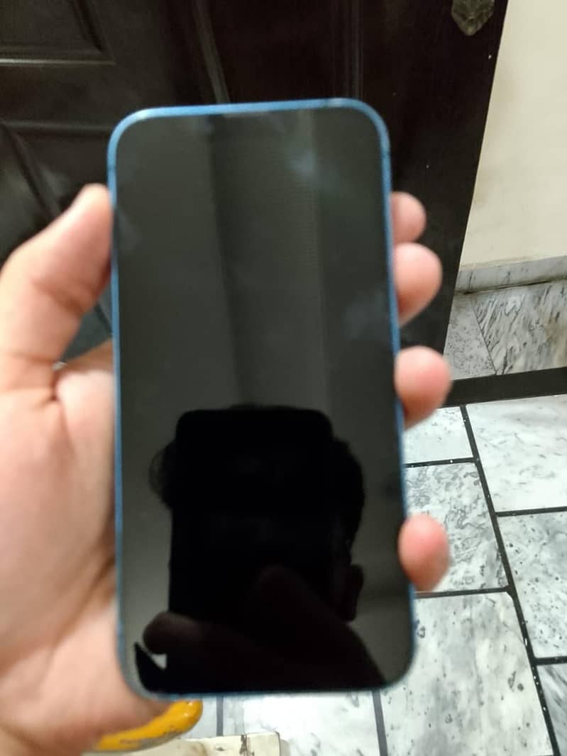 Apple iPhone 13 1