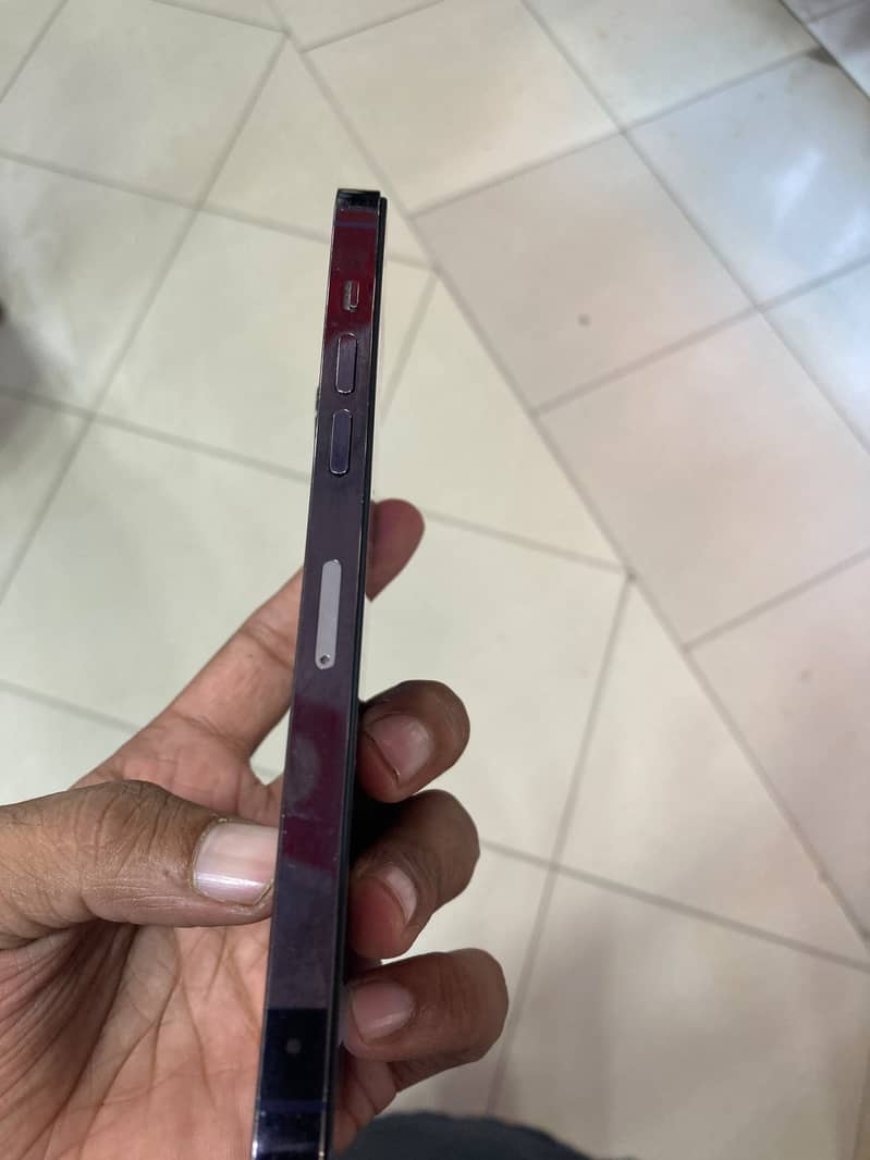 Apple iPhone 14 Pro Max 1