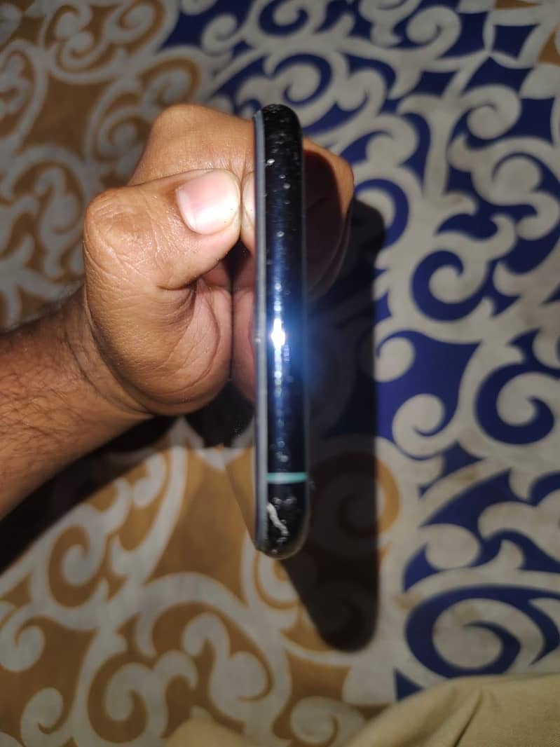 Apple iPhone 11 Pro Max 5