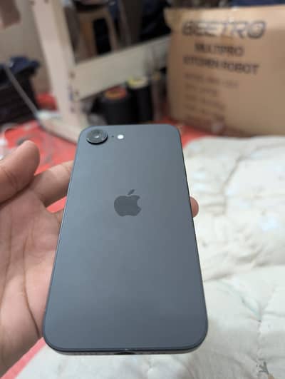 Apple iPhone 16e