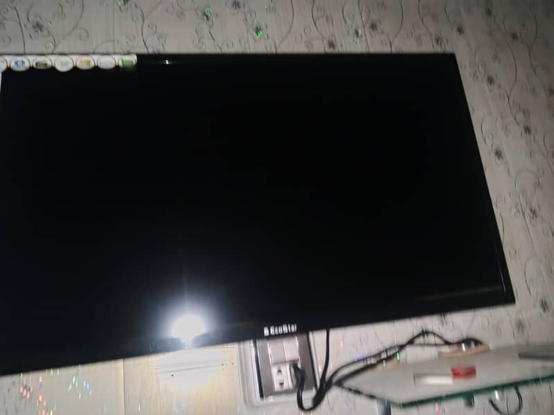 LCD 32 inch 1