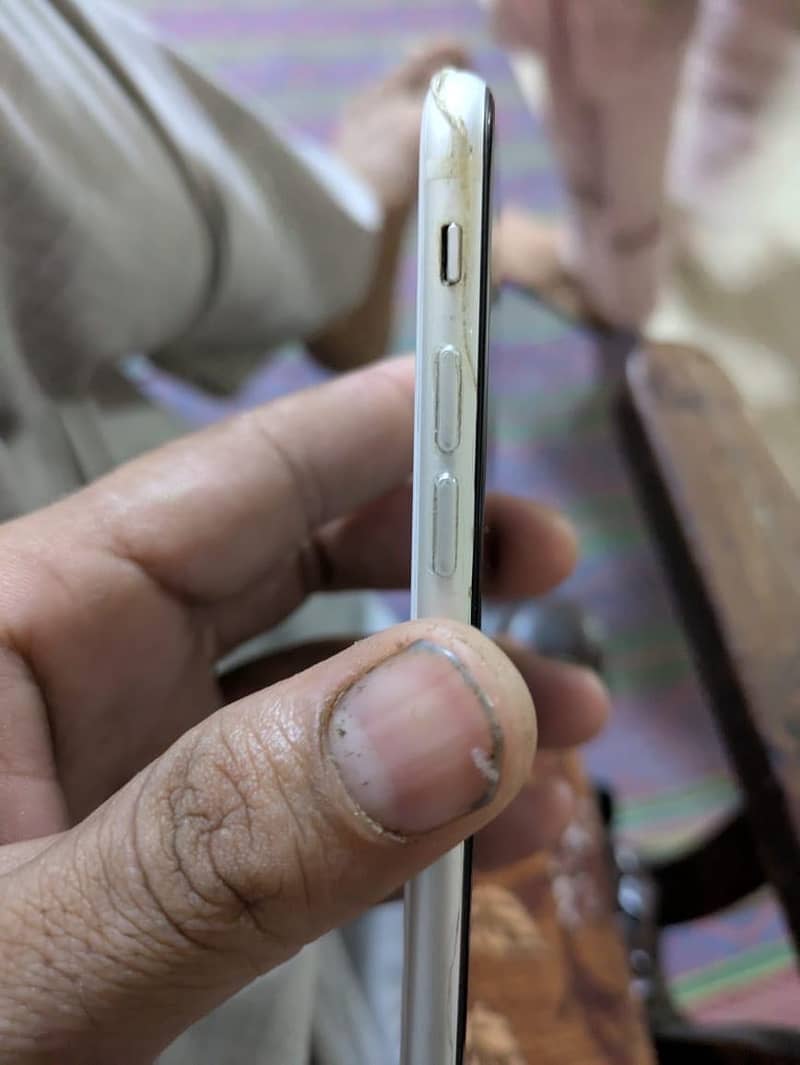 Apple iPhone SE 3