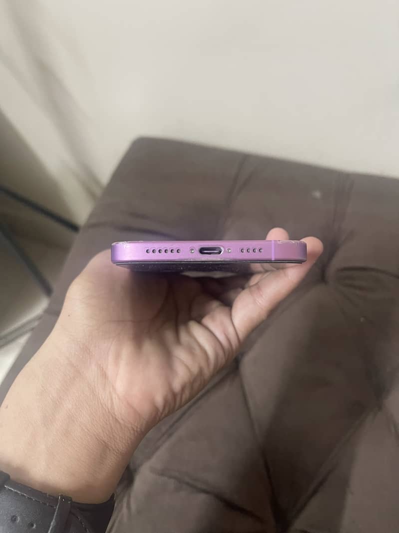 Apple iPhone 16 Plus 1