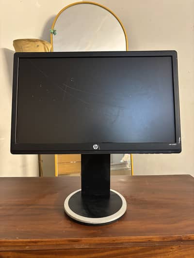 Samsung HP 24 inches monitor HPLV2011