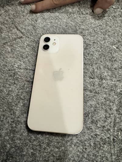 Apple iPhone 12