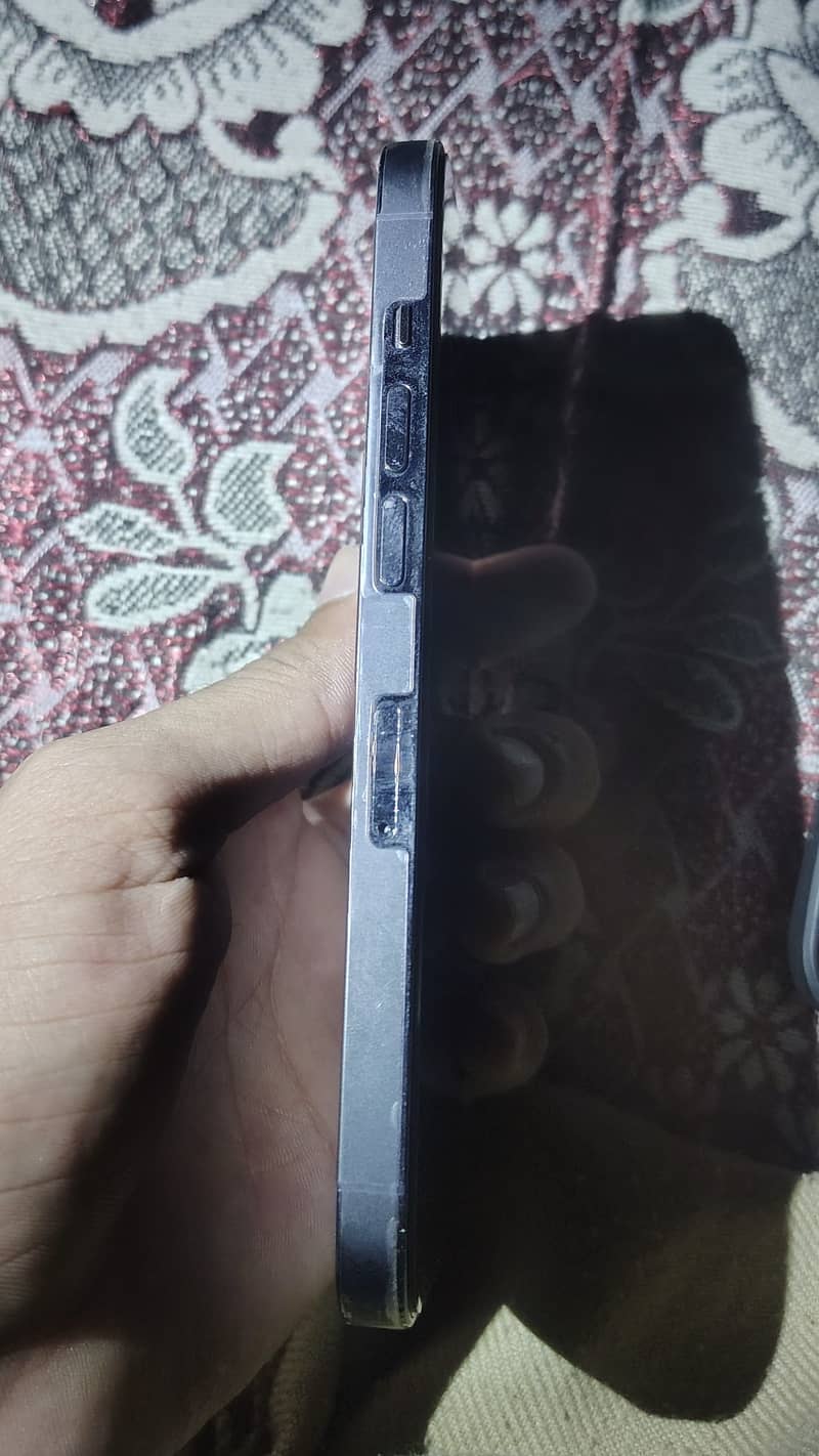 Apple iPhone 14 Pro 1