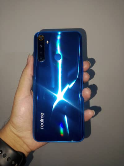 Realme 5 with box and charger